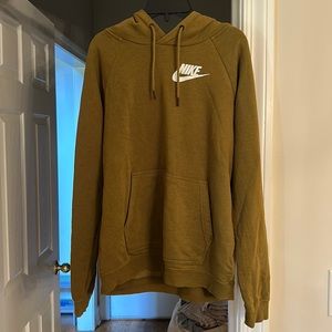 Small Women’s Army Green Hooded Nike Sweatshirt.